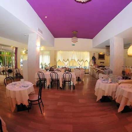 Antonella Hotel 3*