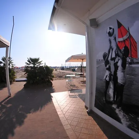 Отель Antonella