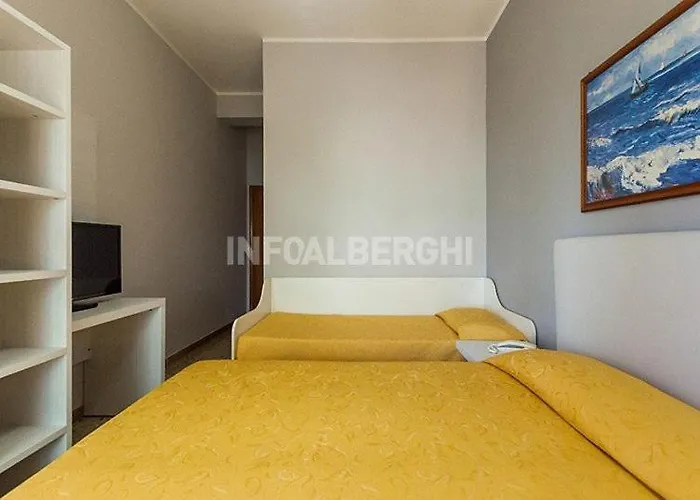 Antonella 호텔 리도 디 클라세