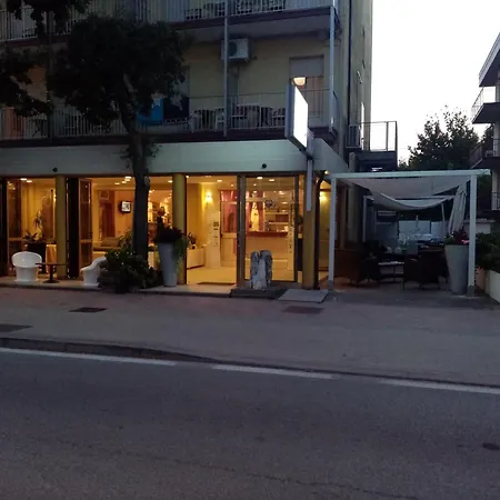 Ξενοδοχείο Antonella 3*