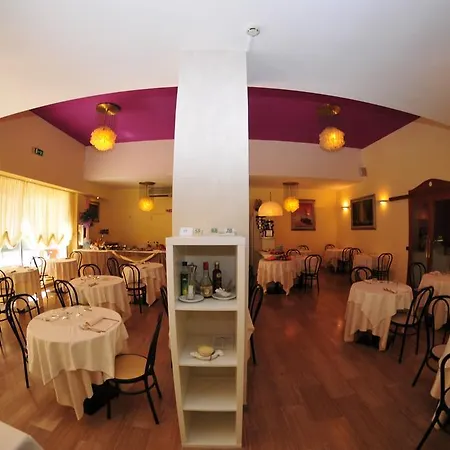 Antonella Hotel 3*