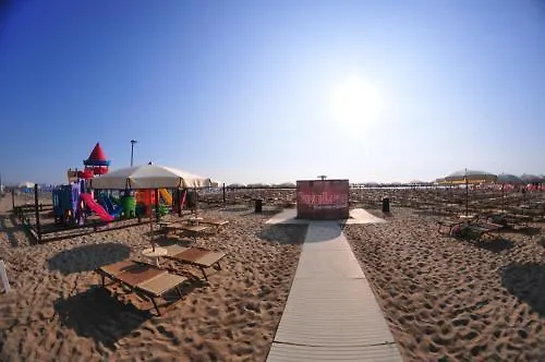 Hotel Antonella 3*
